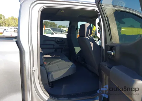 2021 Chevrolet Silverado 1500 4Wd Short Bed Wt z USA, uszkodzony, nr VIN 1GCUYAEF7MZ222128